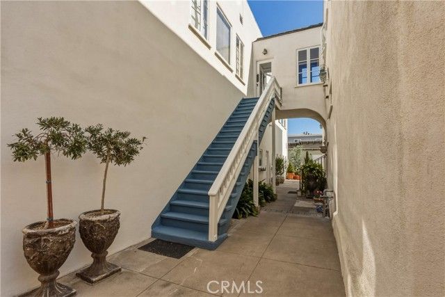 1530 Miramar 5, Newport Beach, CA 92661