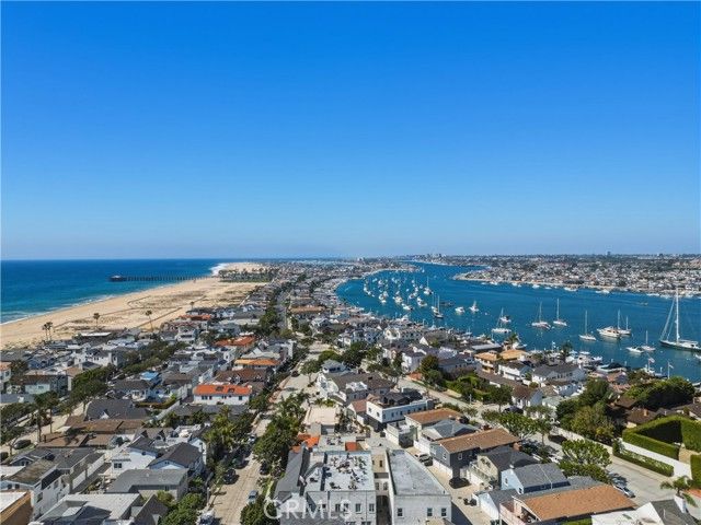 1530 Miramar 5, Newport Beach, CA 92661