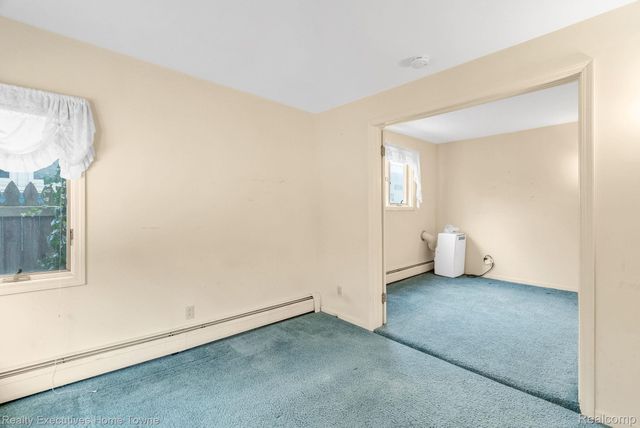 5430 Lakeshore Road, Fort Gratiot Charter Township, MI 48059