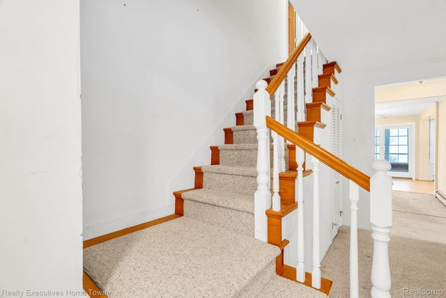 5430 Lakeshore Road, Fort Gratiot Charter Township, MI 48059