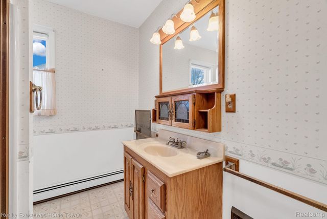 5430 Lakeshore Road, Fort Gratiot Charter Township, MI 48059