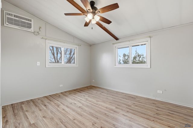 507 MEADOWLARK DR, Box Elder, SD 57719