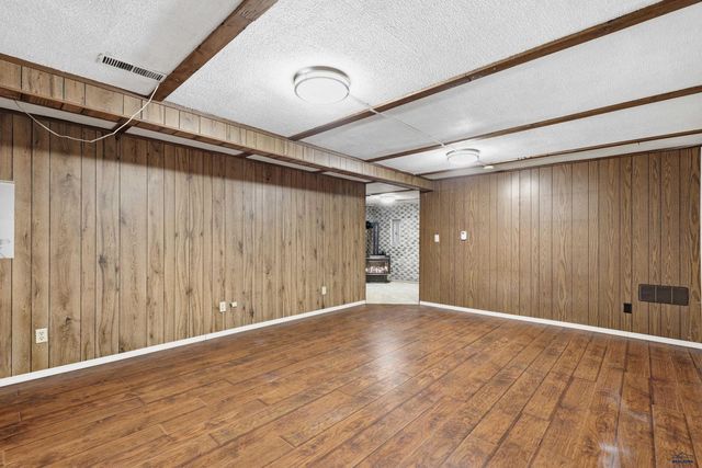 507 MEADOWLARK DR, Box Elder, SD 57719