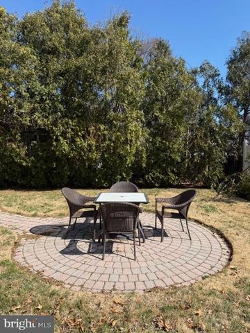 210 FLORENCE AVE, Wilmington, DE 19803