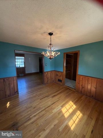 210 FLORENCE AVE, Wilmington, DE 19803