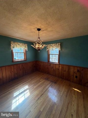 210 FLORENCE AVE, Wilmington, DE 19803