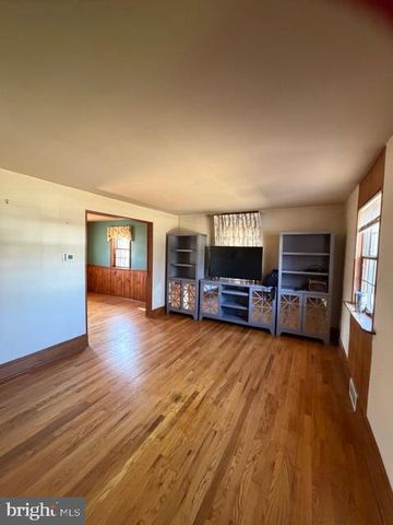 210 FLORENCE AVE, Wilmington, DE 19803