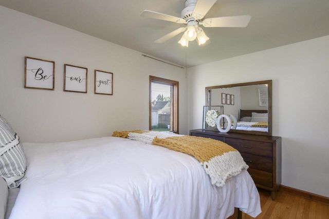 1638 Monroe AVENUE, South Milwaukee, WI 53172
