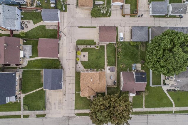 1638 Monroe AVENUE, South Milwaukee, WI 53172