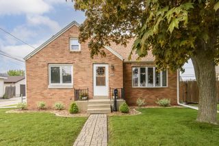 1638 Monroe AVENUE, South Milwaukee, WI 53172