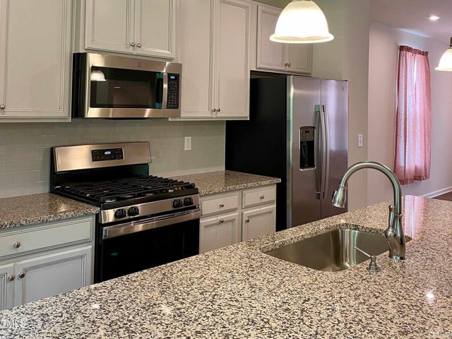 6627 Pathfinder Way, Raleigh, NC 27616