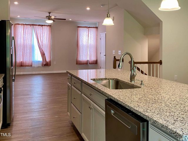 6627 Pathfinder Way, Raleigh, NC 27616