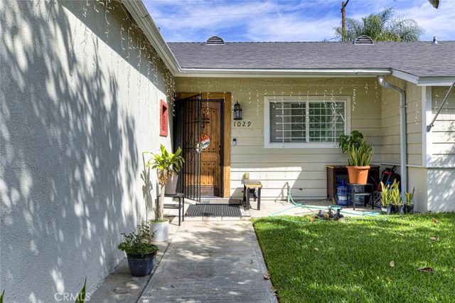 1029 E Galatea, Azusa, CA 91702