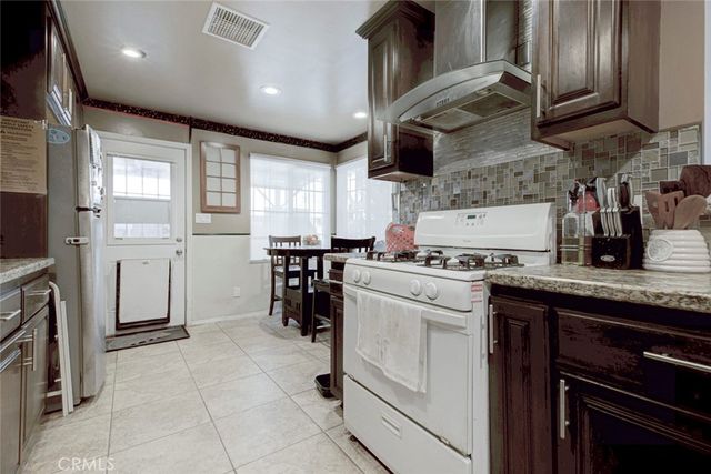 1029 E Galatea, Azusa, CA 91702