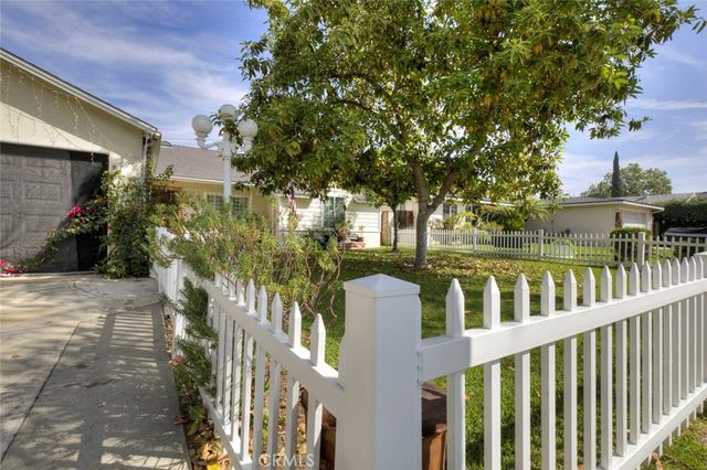 1029 E Galatea, Azusa, CA 91702