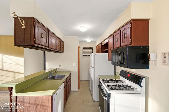 27701 Roy Street, Saint Clair Shores, MI 48081