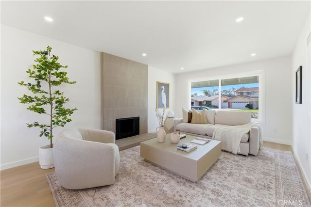 5104 Lindblade, Culver City, CA 90230