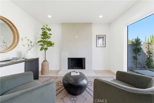 5104 Lindblade, Culver City, CA 90230