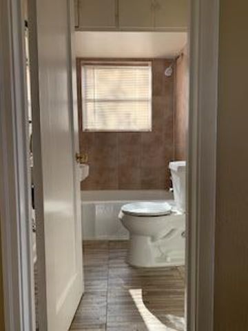 1105 Bentwood RD B, Austin, TX 78722