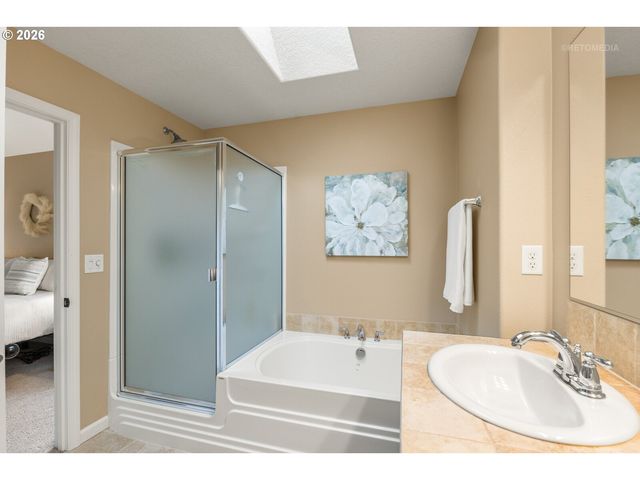 845 Se 48TH St, Troutdale, OR 97060