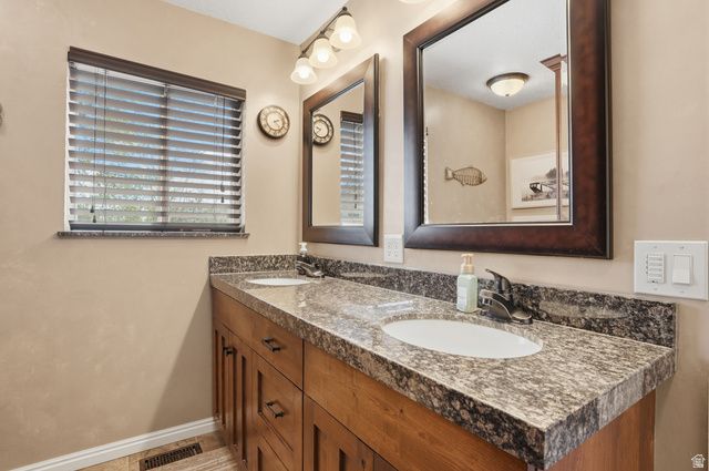 1589 W PLUM CREEK DR, West Jordan, UT 84088