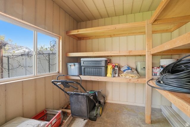 1589 W PLUM CREEK DR, West Jordan, UT 84088