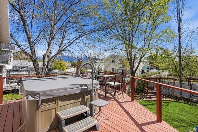 1589 W PLUM CREEK DR, West Jordan, UT 84088