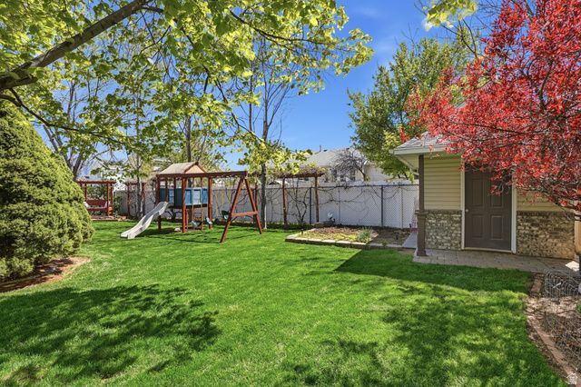 1589 W PLUM CREEK DR, West Jordan, UT 84088