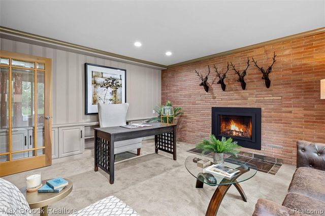 18341 Warwick Street, Beverly Hills, MI 48025