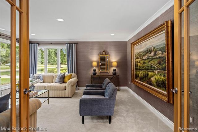 18341 Warwick Street, Beverly Hills, MI 48025