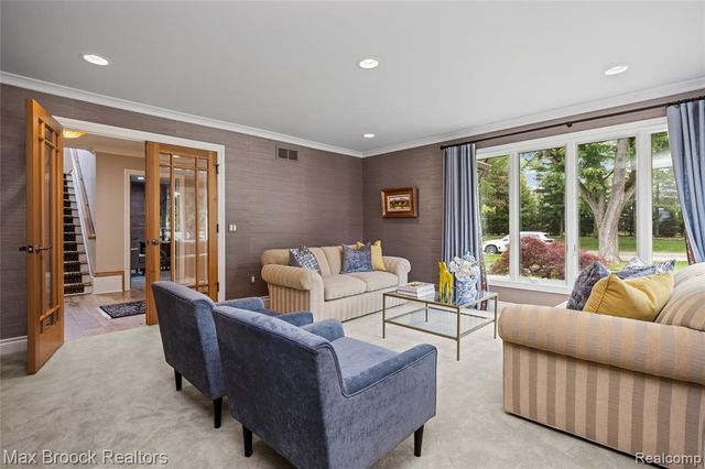 18341 Warwick Street, Beverly Hills, MI 48025