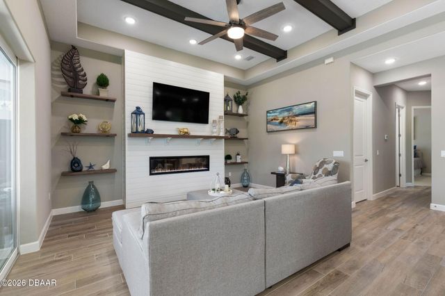 98 New Leatherwood Drive, Palm Coast, FL 32137