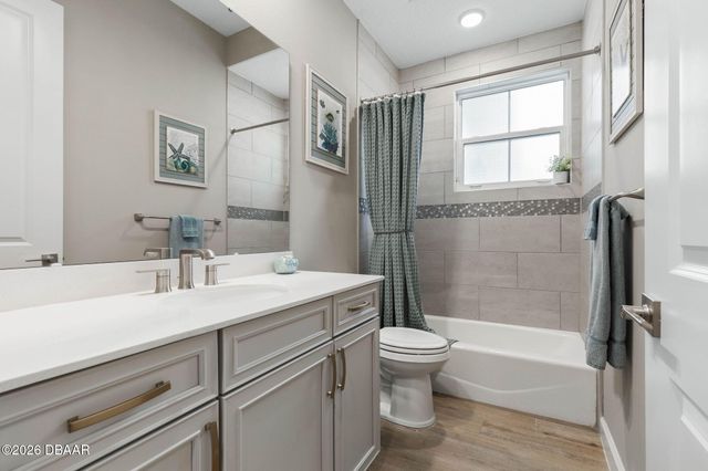 98 New Leatherwood Drive, Palm Coast, FL 32137