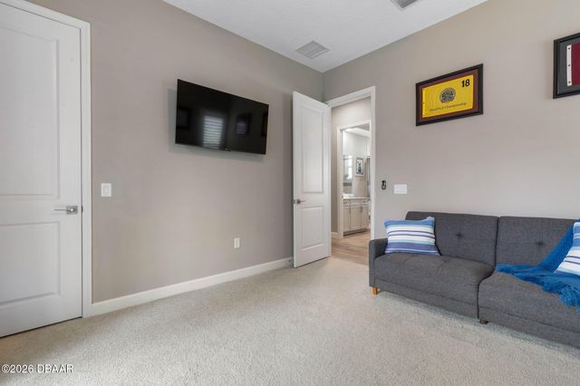 98 New Leatherwood Drive, Palm Coast, FL 32137