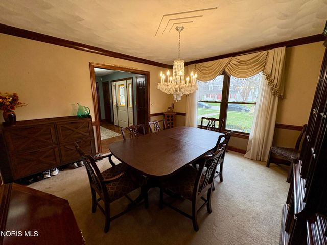 2533 Foxfire Lane, Findlay, OH 45840