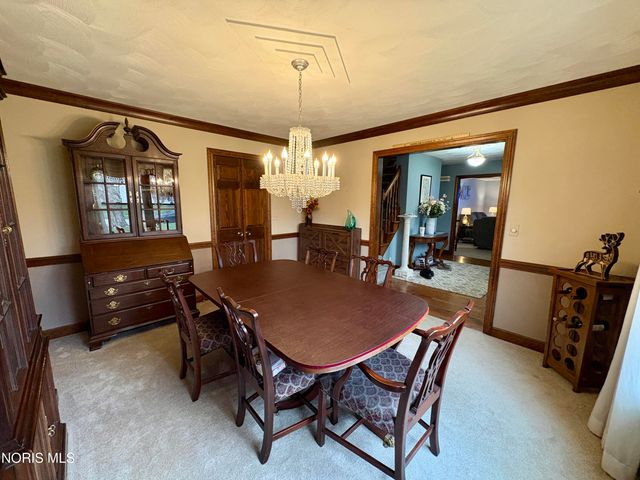 2533 Foxfire Lane, Findlay, OH 45840