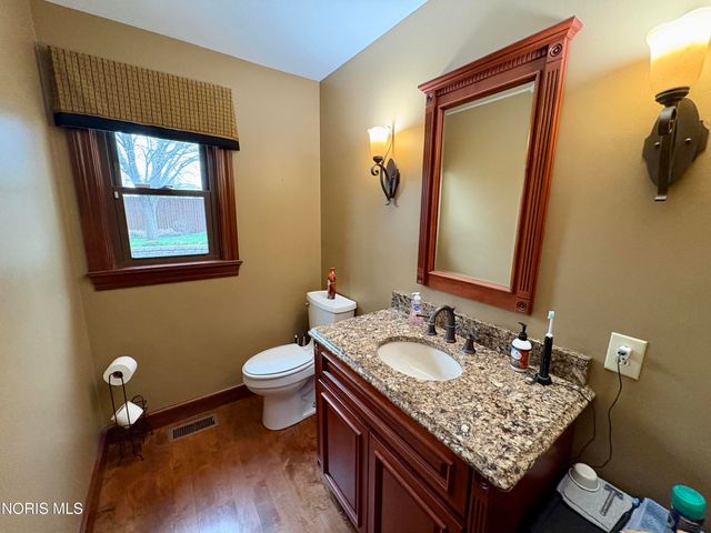 2533 Foxfire Lane, Findlay, OH 45840