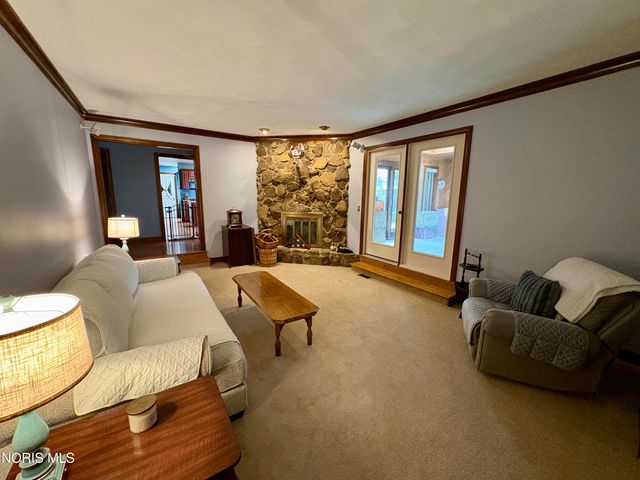 2533 Foxfire Lane, Findlay, OH 45840