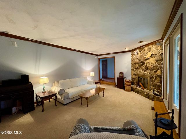 2533 Foxfire Lane, Findlay, OH 45840