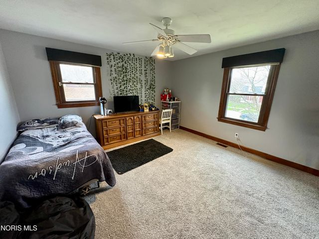 2533 Foxfire Lane, Findlay, OH 45840