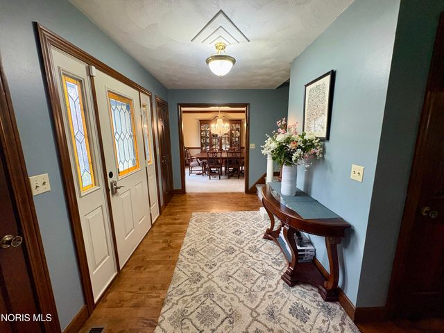 2533 Foxfire Lane, Findlay, OH 45840