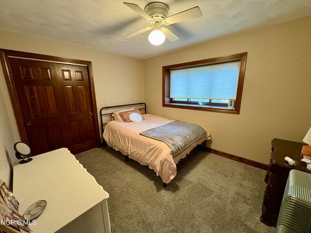 2533 Foxfire Lane, Findlay, OH 45840