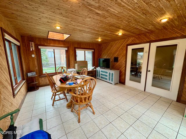 2533 Foxfire Lane, Findlay, OH 45840