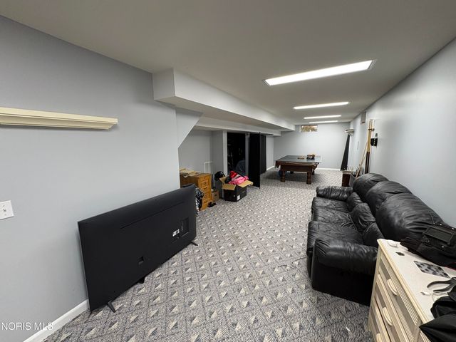 2533 Foxfire Lane, Findlay, OH 45840