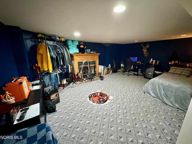 2533 Foxfire Lane, Findlay, OH 45840