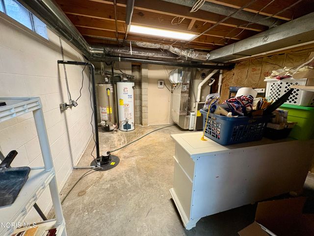 2533 Foxfire Lane, Findlay, OH 45840