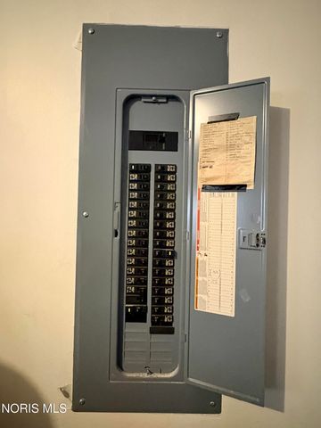 2533 Foxfire Lane, Findlay, OH 45840