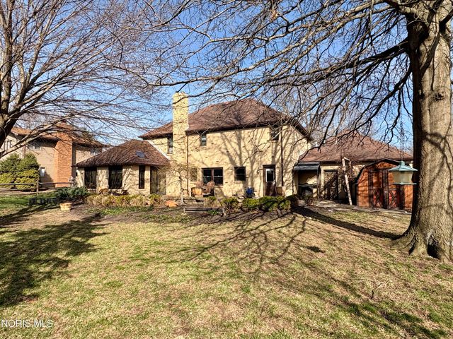 2533 Foxfire Lane, Findlay, OH 45840