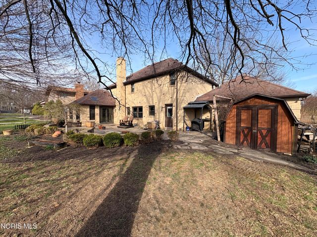 2533 Foxfire Lane, Findlay, OH 45840