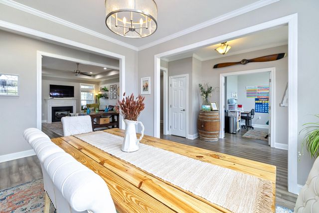 625 Breezy Bay Lane, Sumter, SC 29150